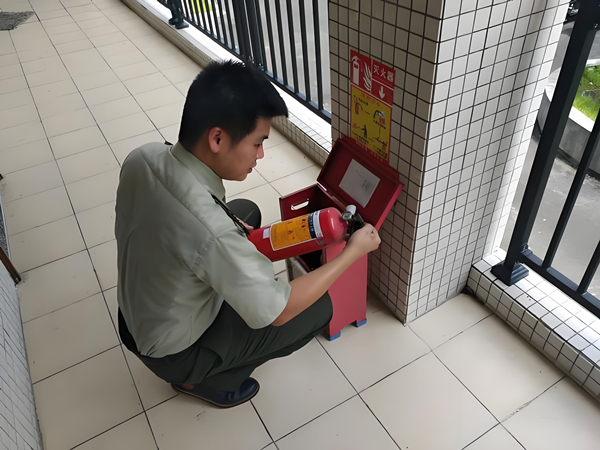 滅火器外觀檢查 滅火器外觀檢查